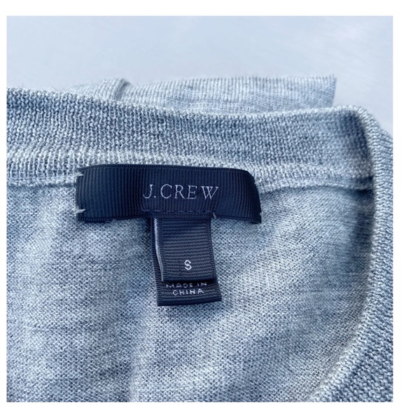 J.Crew 100% Merino Wool gray cardigan Small - Picture 3 of 6
